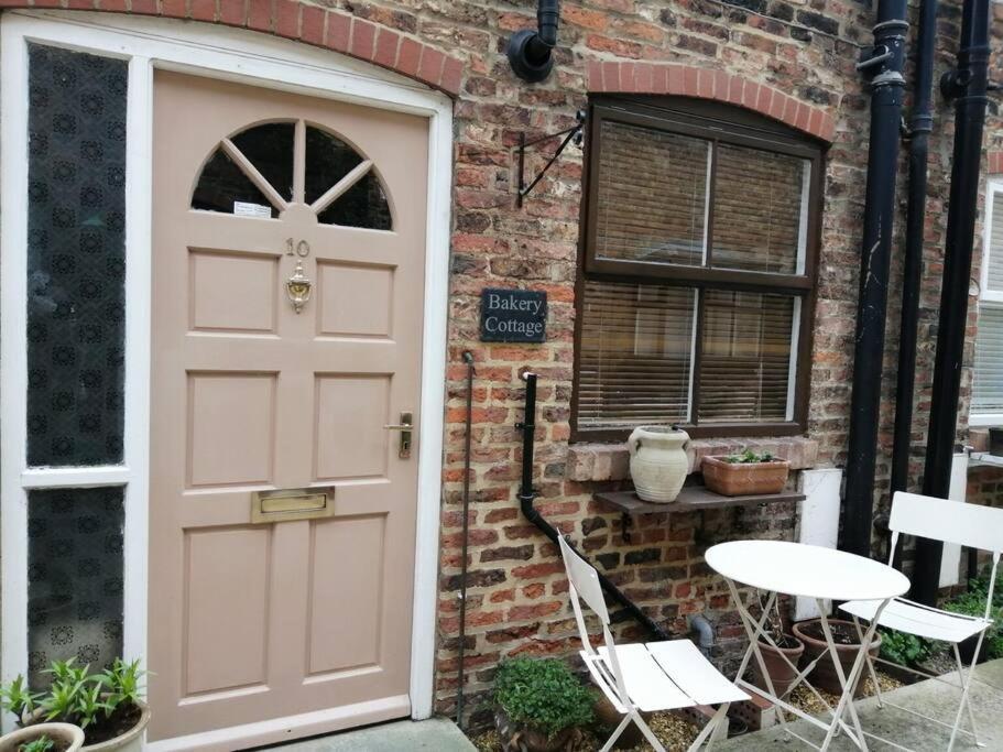 Thirsk Stays - Bakery Cottage Екстер'єр фото