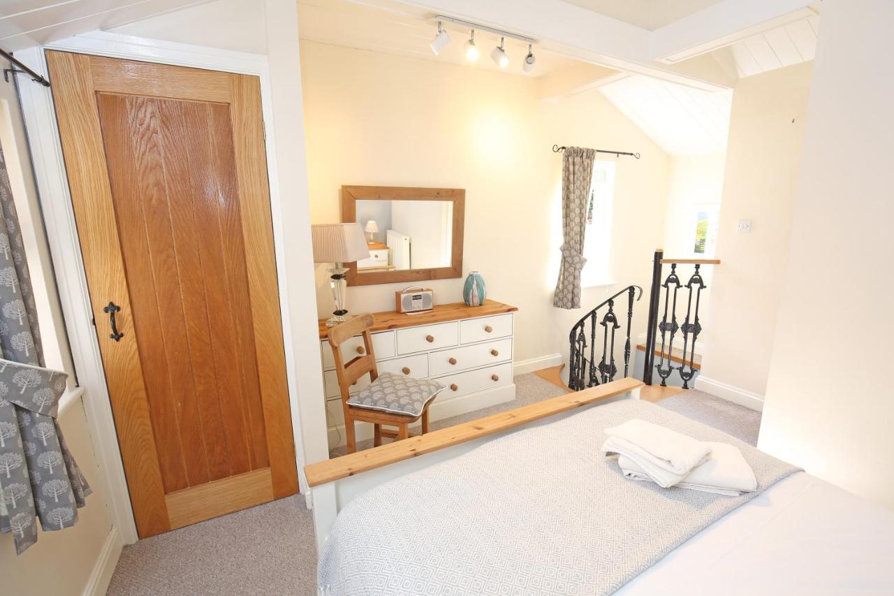 Thirsk Stays - Bakery Cottage Екстер'єр фото